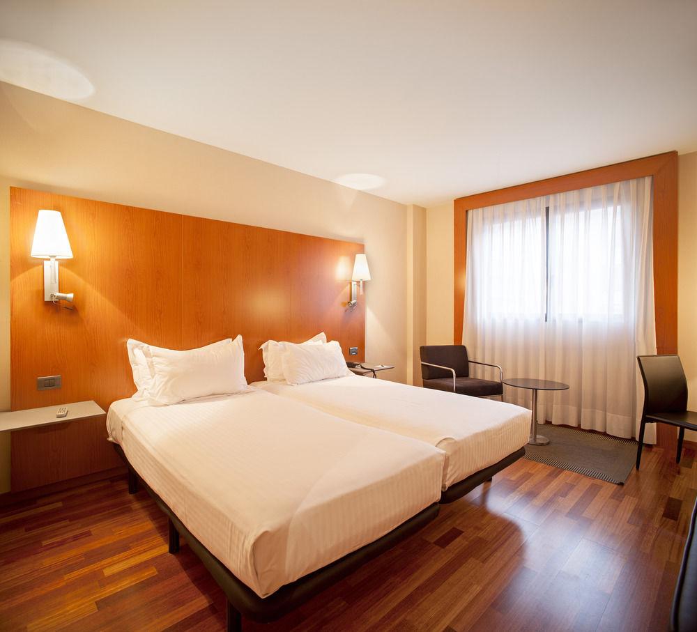 Ac Hotel Huelva By Marriott Exterior photo